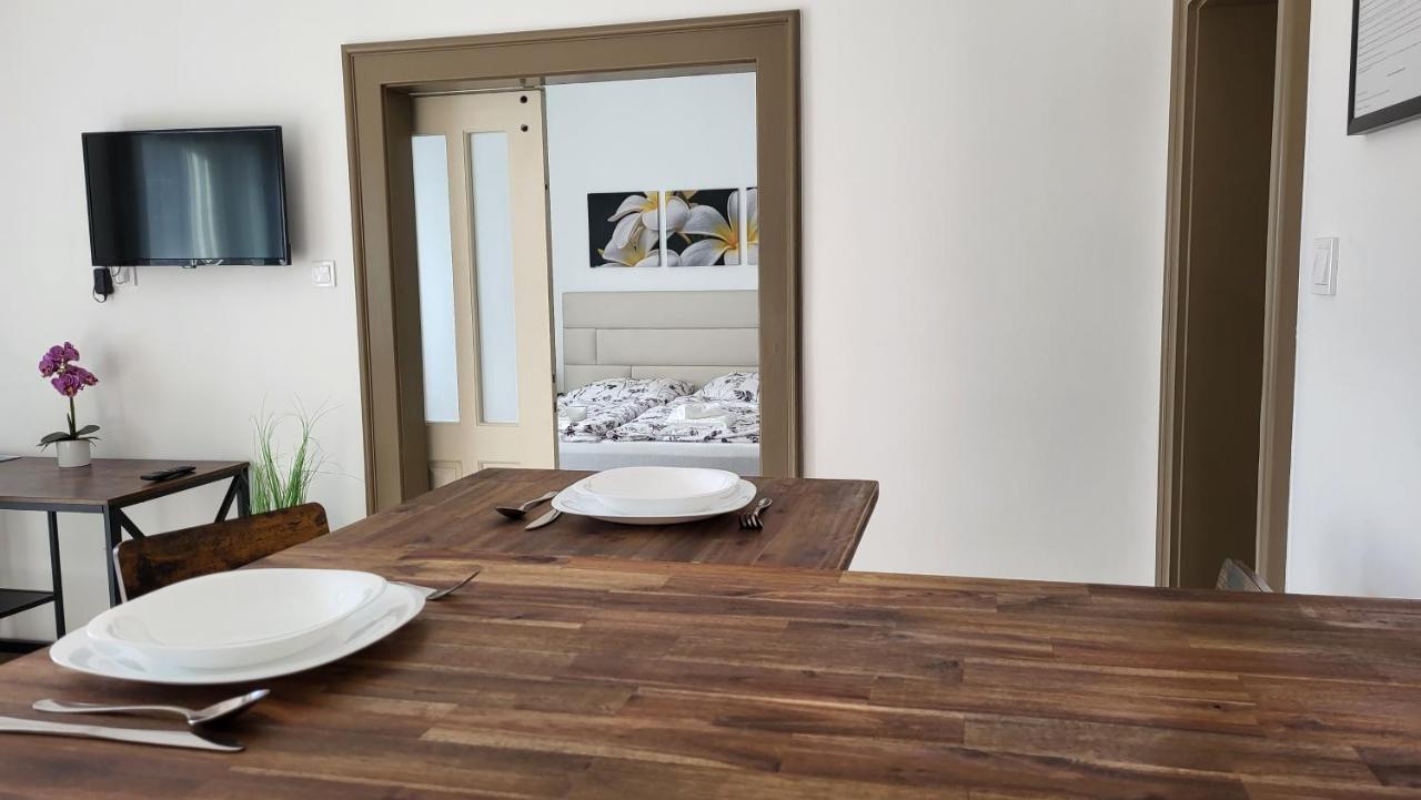 Relax Apartments Sarvar A1 外观 照片